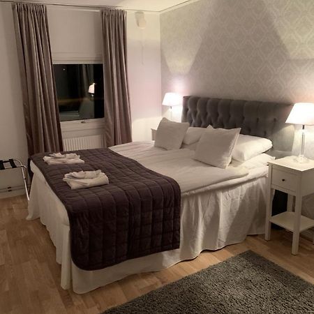 Hotell Kaprifol Хуннебостранд Экстерьер фото