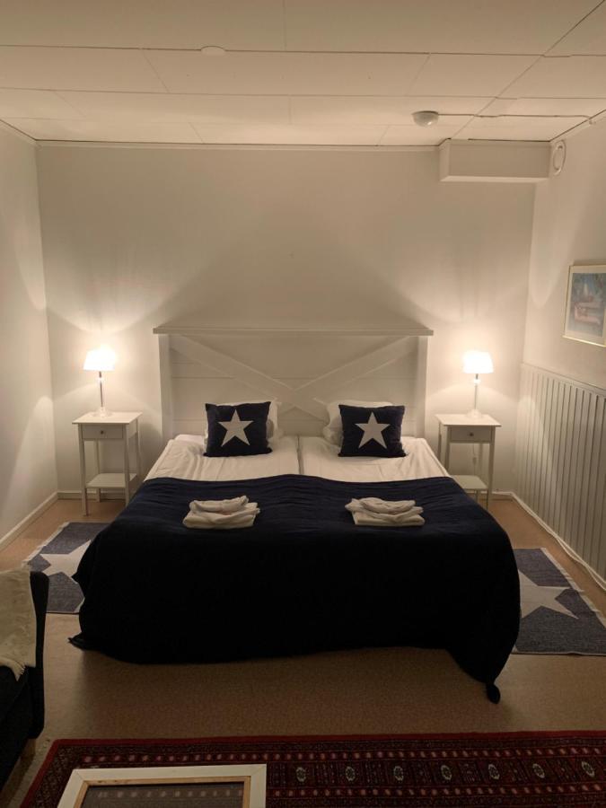 Hotell Kaprifol Хуннебостранд Экстерьер фото
