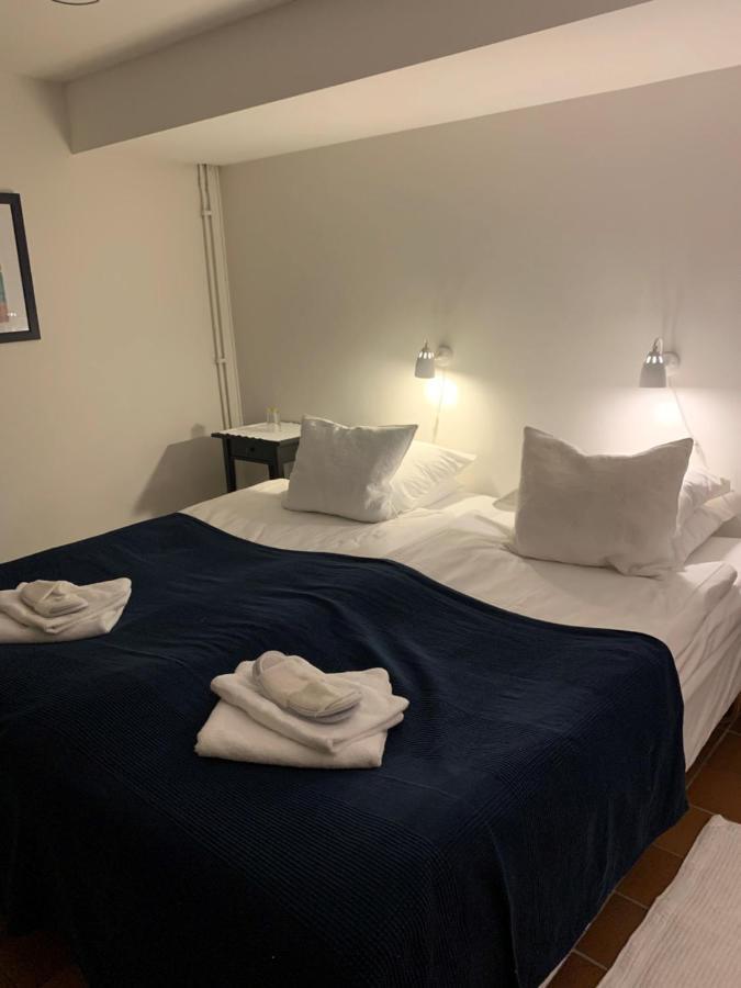 Hotell Kaprifol Хуннебостранд Экстерьер фото