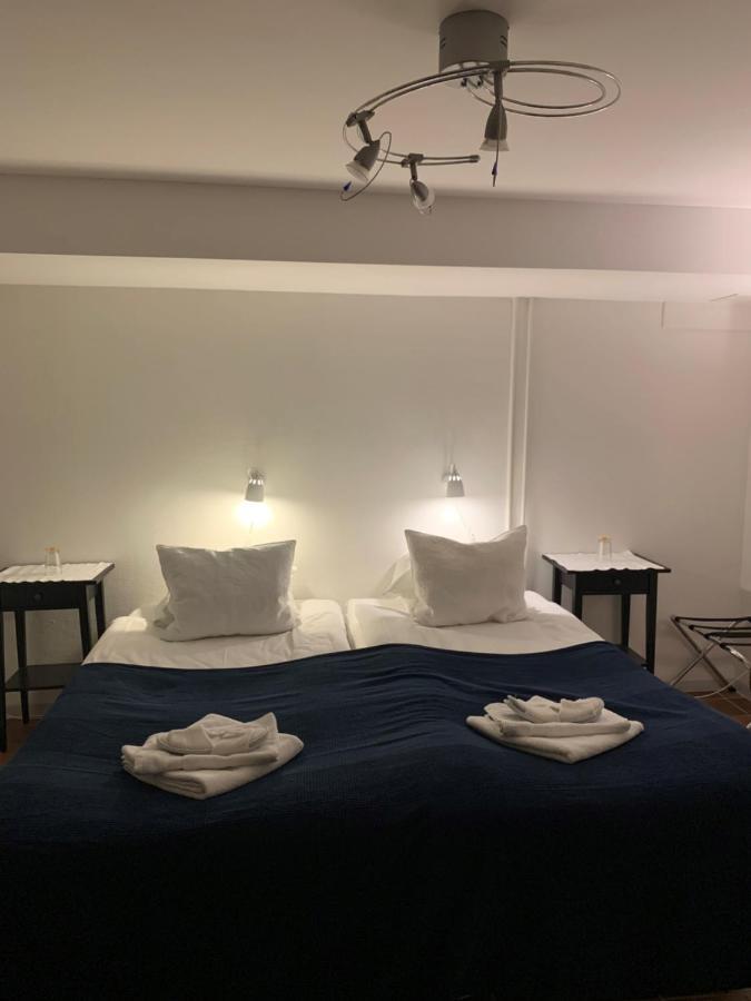 Hotell Kaprifol Хуннебостранд Экстерьер фото